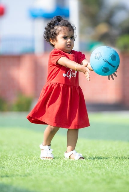 这也行？曼联巨星与弟媳偷情8年！弟弟竟因此赚了100万镑.